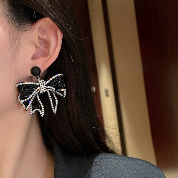 Black Elegant Women's Rhinestone Bowknot Dangle Earrings - Picture 2 of 4